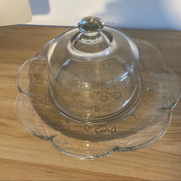NWOB glass tray and lid